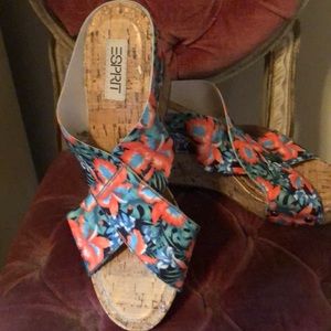 Esprit Summer Slings